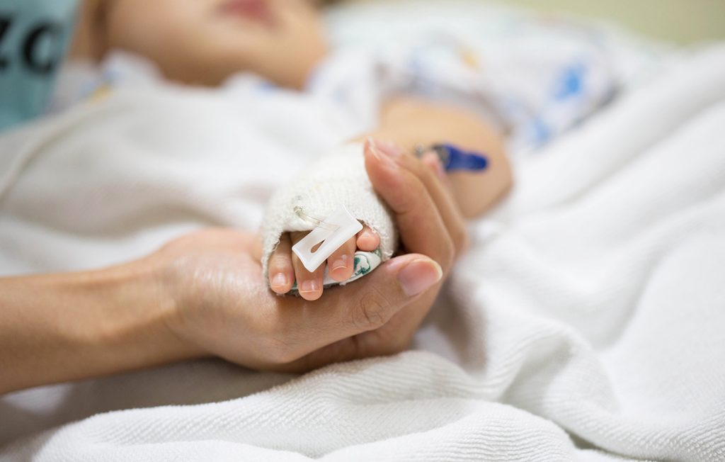 Κρήτη: Στη ΜΕΘ του ΠΑΓΝΗ νοσηλεύεται ο 13χρονος που τραυματίστηκε σε τροχαίο στο Ηράκλειο