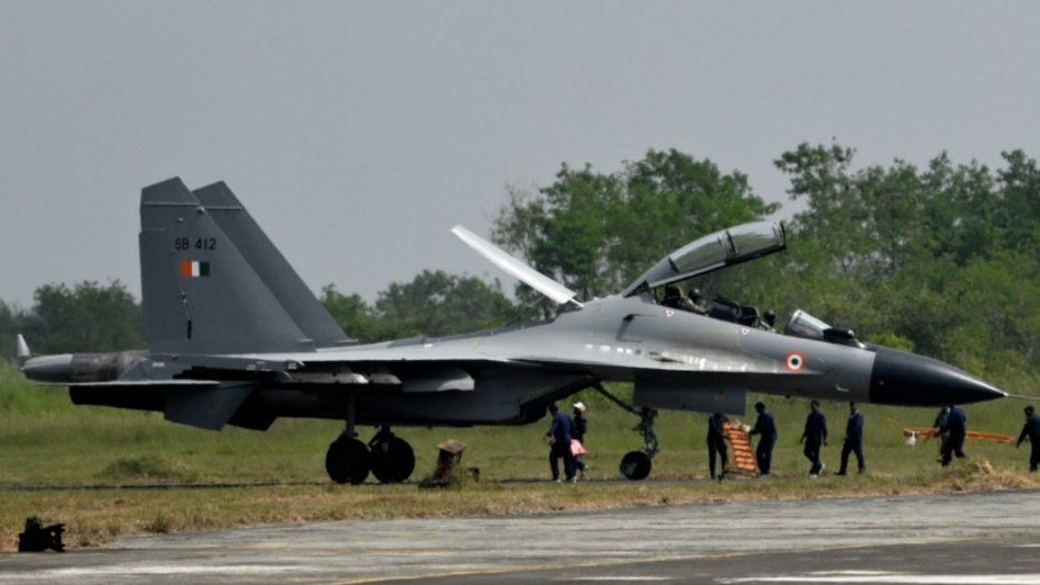 Ινδία: «Τρέχει» προγράμματα ύψους 8 δισ.δολαρίων για την ανάπτυξη δικού της κινητήρα για μαχητικά αεροσκάφη