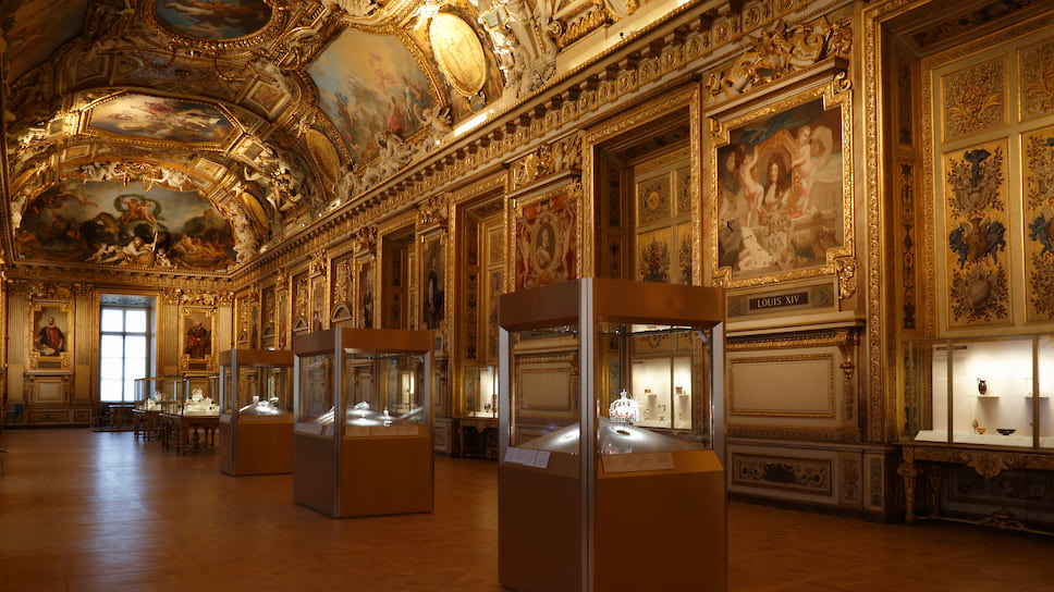 Ληστεία στο Λούβρο: Βρέθηκε σπασμένο το στέμμα της αυτοκράτειρας Ευγενίας