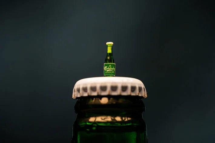 Δανέζικη εταιρεία ζυθοποιίας παρασκεύασε την μικρότερη μπίρα στον κόσμο: Το μπουκάλι έχει μέγεθος μόλις 12 χιλιοστά