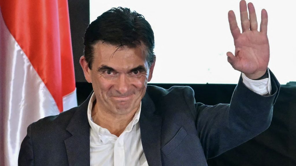 Ροδρίγο Πας: Κέρδισε τις εκλογές στη Βολιβία ο κεντροδεξιός γερουσιαστής με το σύνθημα «καπιταλισμός για όλους»