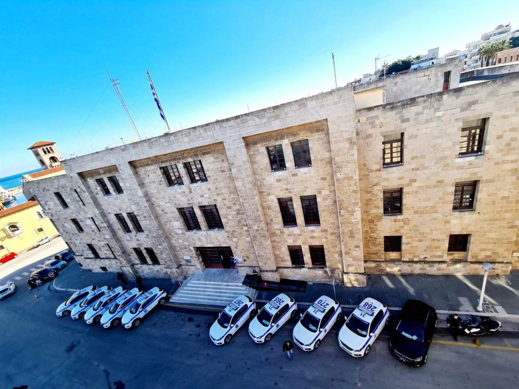 Ρόδος: Συνελήφθη 37χρονος που επιχείρησε να βάλει φωτιά στο αστυνομικό μέγαρο