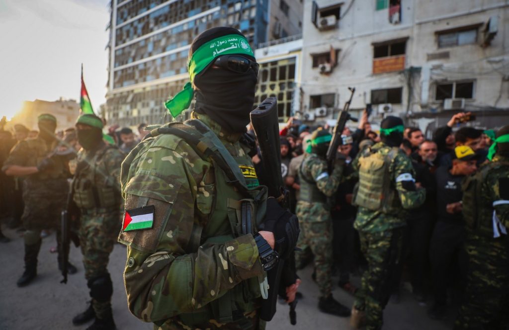 Η Χαμάς ζητά χρόνο και εξοπλισμό για να επιστρέψει τις υπόλοιπες σορούς των Ισραηλινών ομήρων
