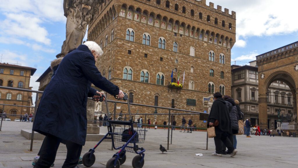 Στενάζει από το δημογραφικό και η Ιταλία: Στο χαμηλότερο επίπεδο γεννήσεων από το 2008