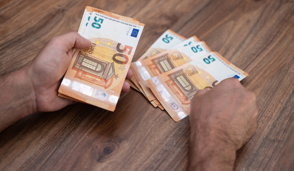 e-ΕΦΚΑ: Δείτε πότε θα καταβληθούν οι συντάξεις Νοεμβρίου