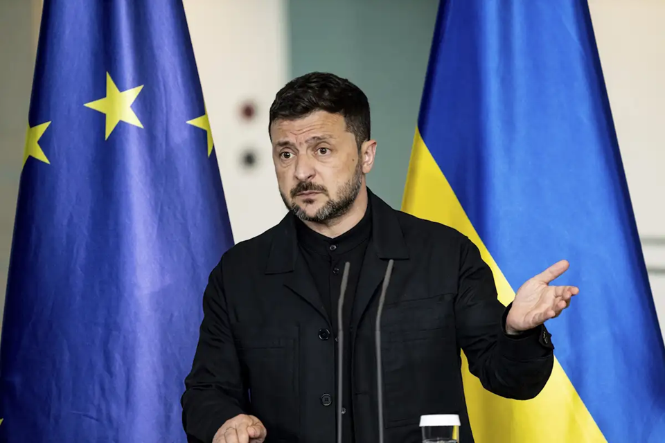 Κοινή δήλωση Β.Ζελένσκι & ΕΕ: «Στηρίζουμε την πρωτοβουλία του Ν.Τραμπ – Να ξεκινήσουν οι διαπραγματεύσεις»