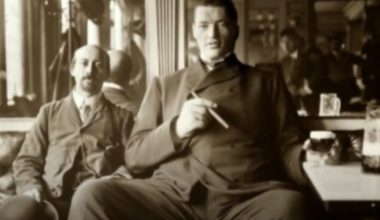 Από τον νάνο στον γίγαντα: Ο άντρας που έζησε και τα δύο άκρα του ανθρώπινου σώματος