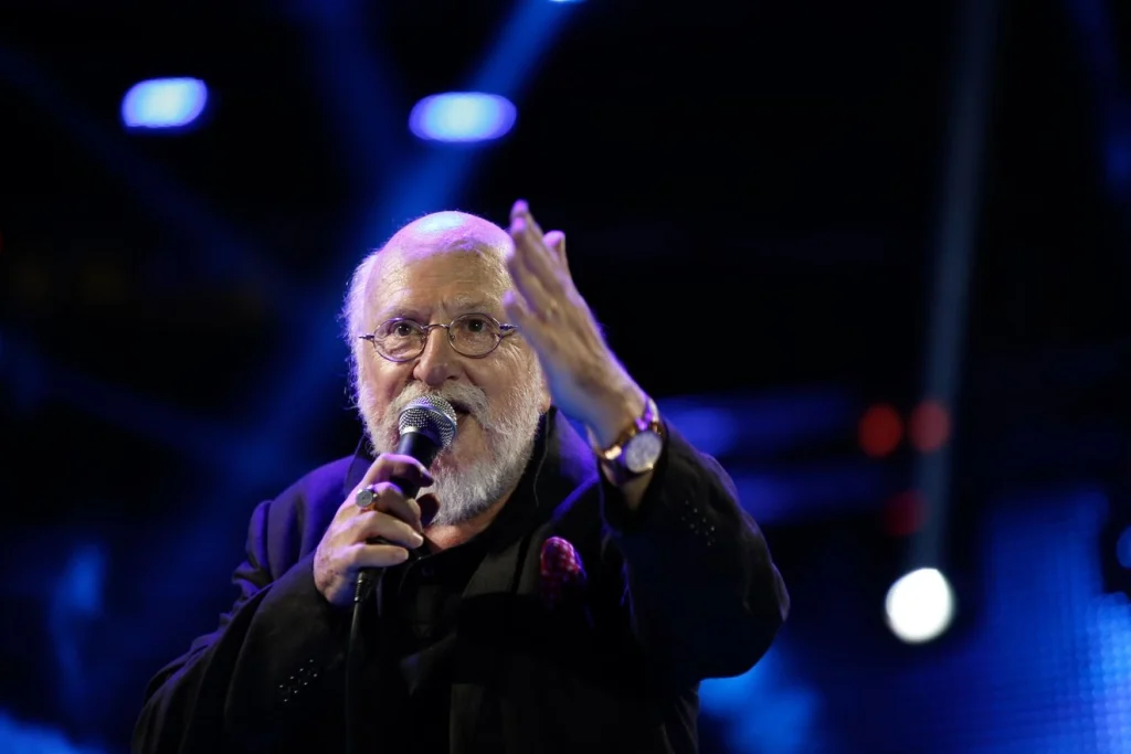 Διονύσης Σαββόπουλος: Όταν εξηγούσε από πού εμπνεύστηκε την «Συννεφούλα» (βίντεο)