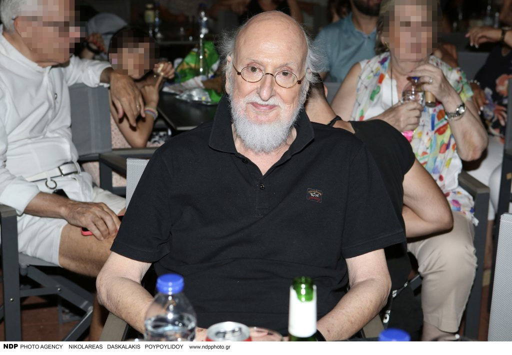 Δημοσία δαπάνη η κηδεία του Δ.Σαββόπουλου στο Α’ Νεκροταφείο Αθηνών