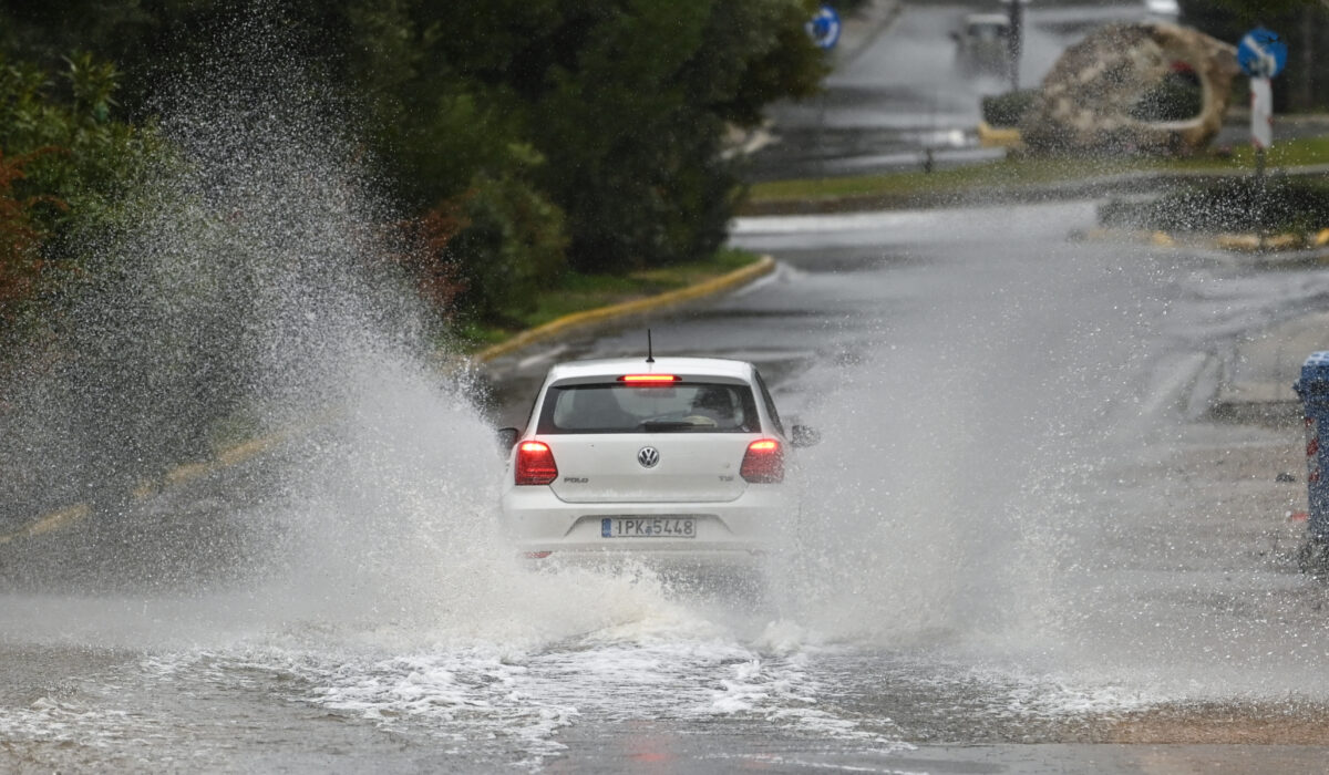 Καιρός: Καταιγίδες αύριο στο μεγαλύτερο μέρος της χώρας – Ισχυρά τα φαινόμενα σε Κυκλάδες και ανατολικό Αιγαίο