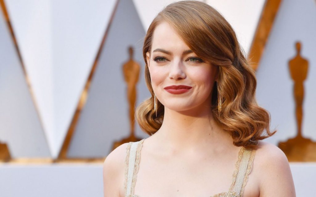 Η εντυπωσιακή εμφάνιση της Ε.Στόουν σε πρεμιέρα ταινίας στη Νέα Υόρκη (βίντεο – φωτο)