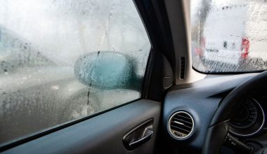Αυτά είναι τα έξι πιο συνηθισμένα λάθη για την υγρασία μέσα στο αυτοκίνητο