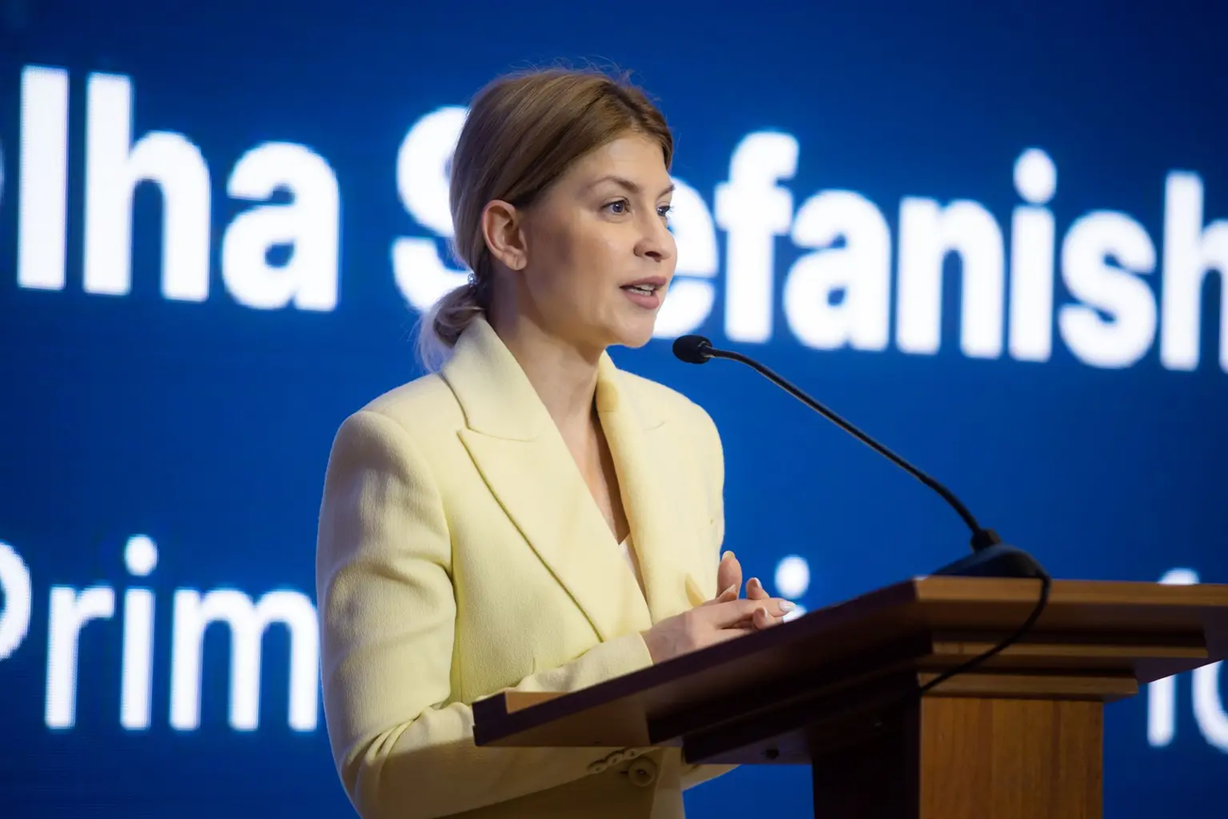 Η Ουκρανή πρέσβης στην Ουάσιγκτον χαιρέτισε τις κυρώσεις των ΗΠΑ κατά της Ρωσίας