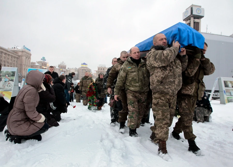 H Μόσχα παρέδωσε 1000 σορούς στρατιωτών στο Κίεβο
