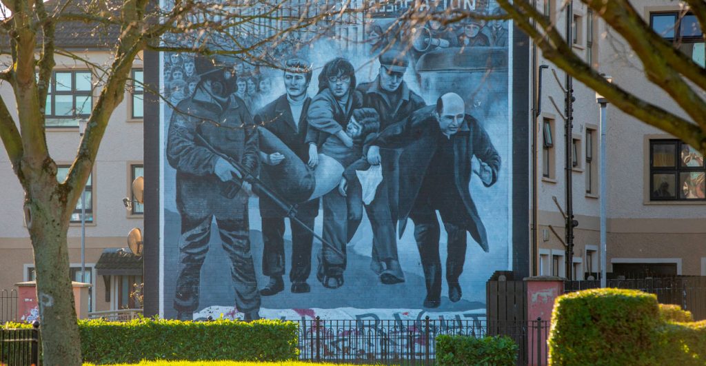 Ιρλανδία: Ο πρώην αλεξιπτωτιστής που κατηγορούταν για 2 δολοφονίες στη Bloody Sunday αθωώθηκε μετά από 53 χρόνια!