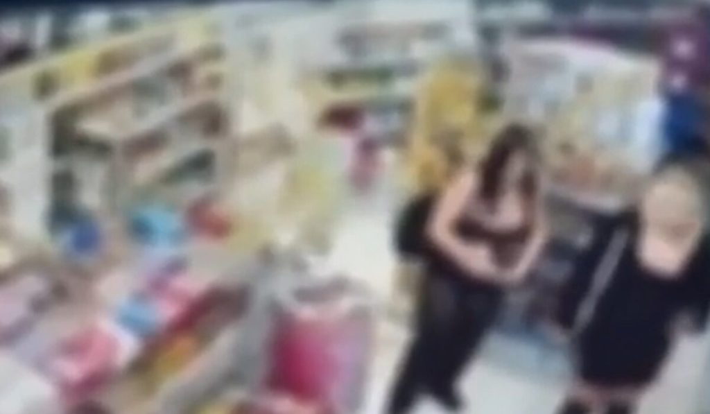 Γκάζι: Aυτά ήταν τα τελευταία λόγια της 16χρονης πριν καταρρεύσει έξω από το κέντρο διασκέδασης