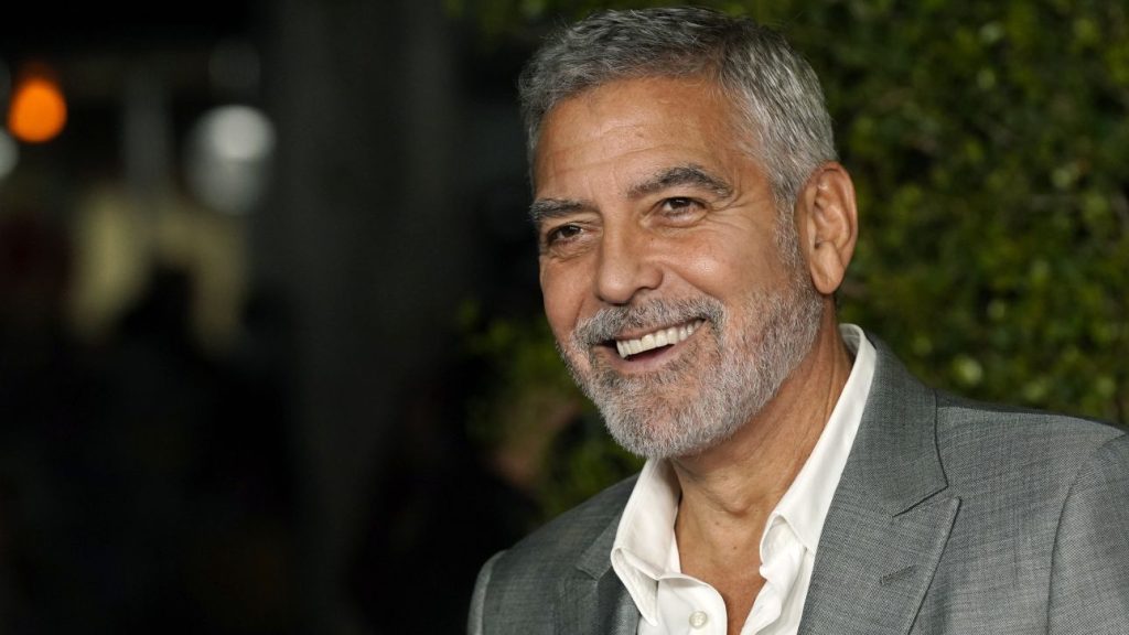 Το χιουμοριστικό σχόλιο του Τ.Κλούνεϊ για τη ληστεία στο μουσείο του Λούβρου: «Είμαι περήφανος»