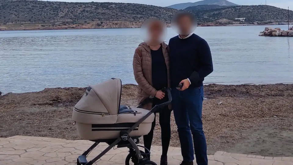 Κορωπί: Αποσωληνώθηκε η 40χρονη  που έπεσε θύμα άγριου ξυλοδαρμού από τον σύντροφό της (βίντεο)