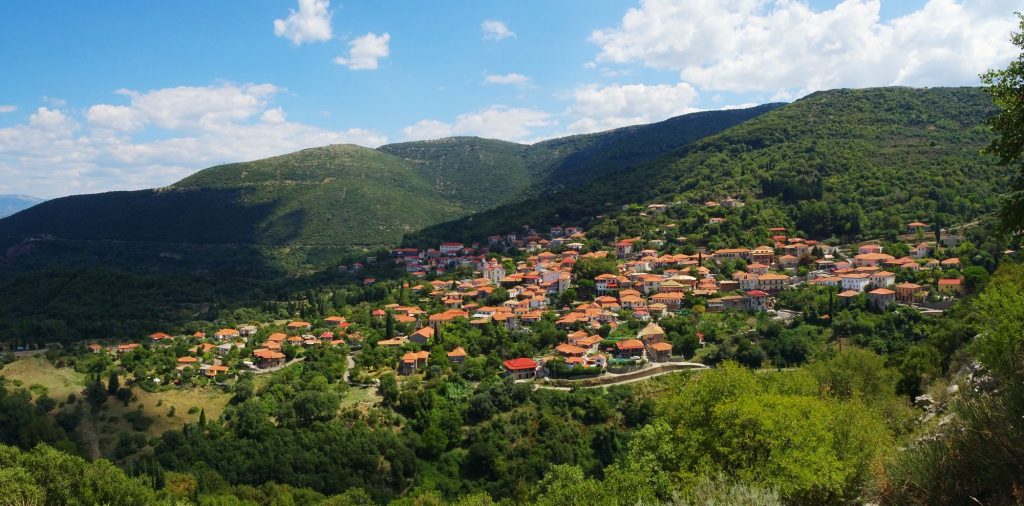 Ανδρίτσαινα: Το χωριό στην ορεινή Ηλεία που πρέπει να επισκεφθείς φέτος το φθινόπωρο