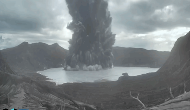 Βίντεο: Εξερράγη το ηφαίστειο Taal στις Φιλιππίνες – Ουράνιο τόξο εμφανίστηκε πάνω από τον κρατήρα!