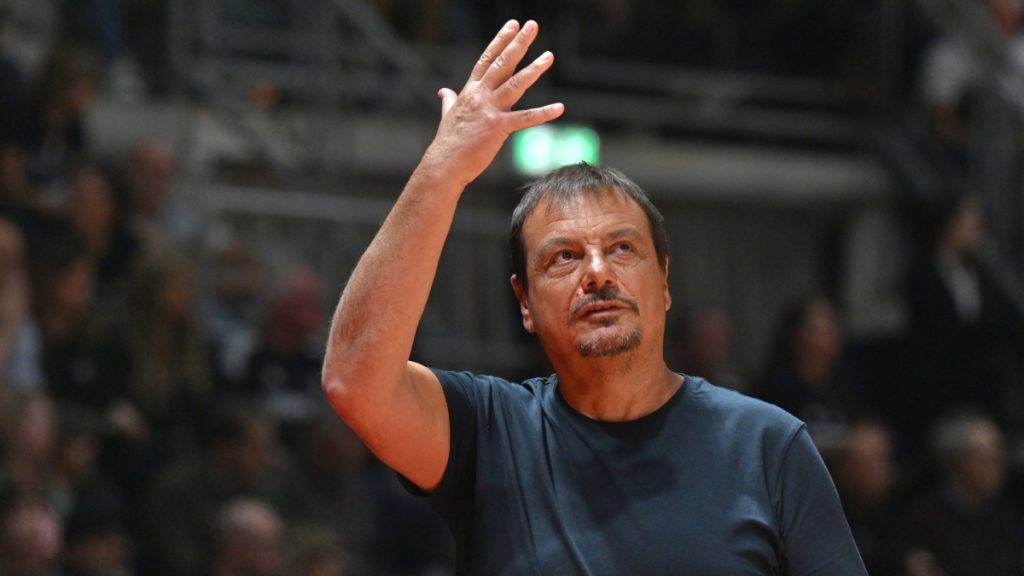 Μαινόμενος ο Ε.Αταμάν: «Υπάρχει μια νοοτροπία στον Παναθηναϊκό που πρέπει να αλλάξει – Δεν κερδίζουμε έτσι»