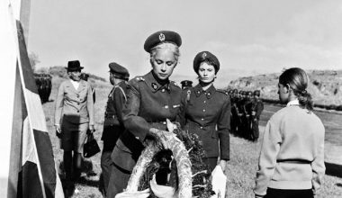 «Υπολοχαγός Νατάσσα»: Η σκηνή με την Α.Βουγιουκλάκη που «κόπηκε» στο μοντάζ (βίντεο)