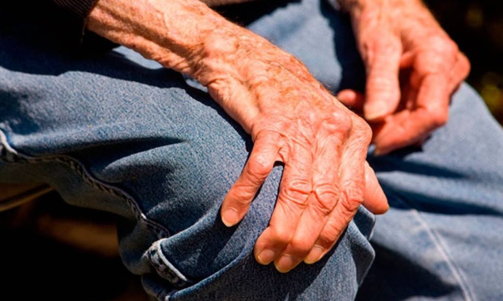 Τρόμος για 72χρονο επιβάτη πλοίου στα Χανιά: Τον ξυλοκόπησε 36χρονος – Διατάχθηκε ΕΔΕ με εντολή του Β.Κικίλια