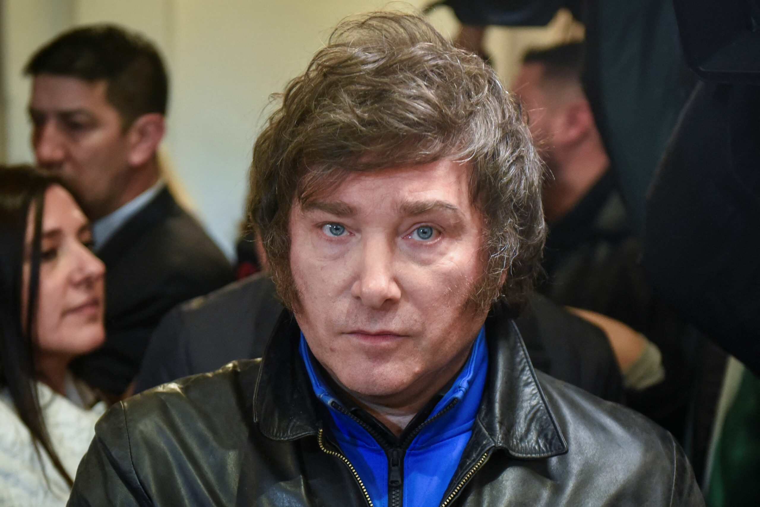 Κυριαρχία του Χαβιέ Μιλέι μετά την εμφατική νίκη στις βουλευτικές εκλογές της Αργεντινής