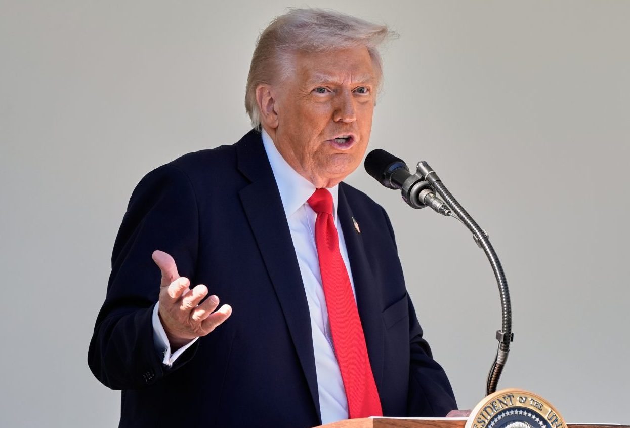 «Θα ήταν σαν να το έπαιζα έξυπνος»: Ο Ν.Τραμπ απέκλεισε το ενδεχόμενο να είναι υποψήφιος αντιπρόεδρος το 2028