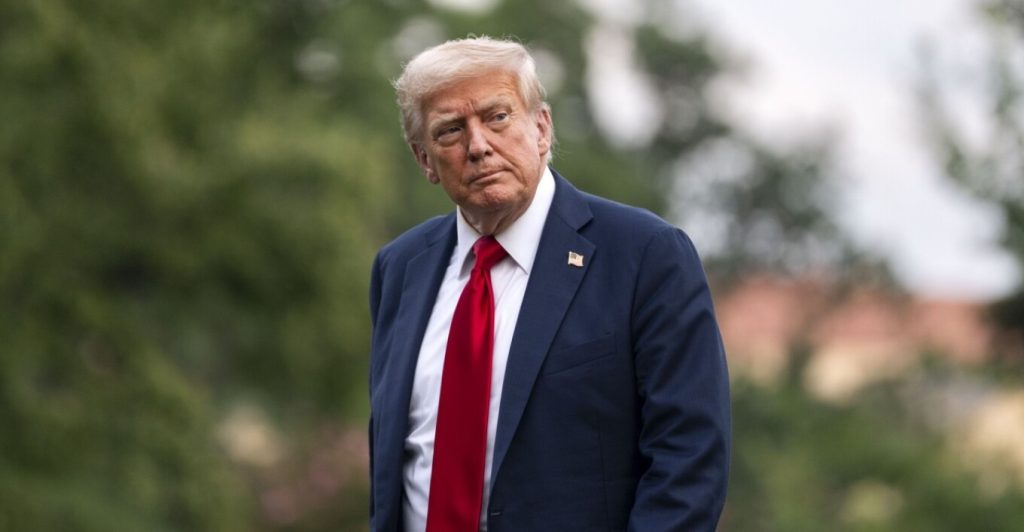 Ο Ν.Τραμπ υποβλήθηκε σε μαγνητική τομογραφία στο στρατιωτικό κέντρο Walter Reed