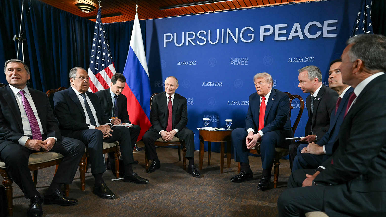 Σ.Λαβρόφ: «ΗΠΑ & Ρωσία έχουν συμφωνήσει στην Αλάσκα για την Ουκρανία – Αναμένουμε από τον Τραμπ να το ανακοινώσει»