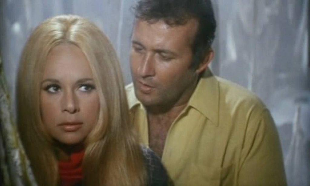 «Η Δασκάλα με τα ξανθά μαλλιά»: Αυτό είναι το χωριό στο οποίο πραγματοποιήθηκαν τα γυρίσματα της ταινίας