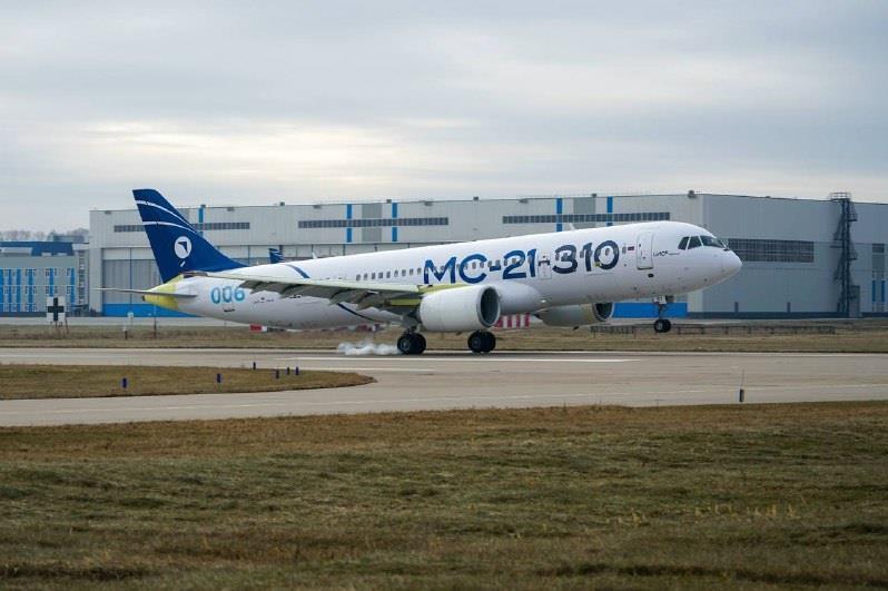 MC-21: Η Ρωσία ξεκίνησε τις δοκιμαστικές πτήσεις του πρώτου αεροπλάνου χωρίς εισαγόμενα εξαρτήματα (βίντεο)