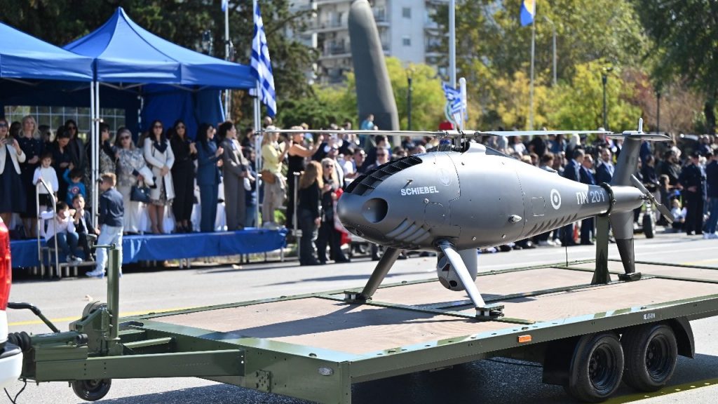 Δένδιας: «Πρώτο ορατό δείγμα της μετάβασης των ενόπλων δυνάμεων στη νέα εποχή η σημερινή στρατιωτική παρέλαση»