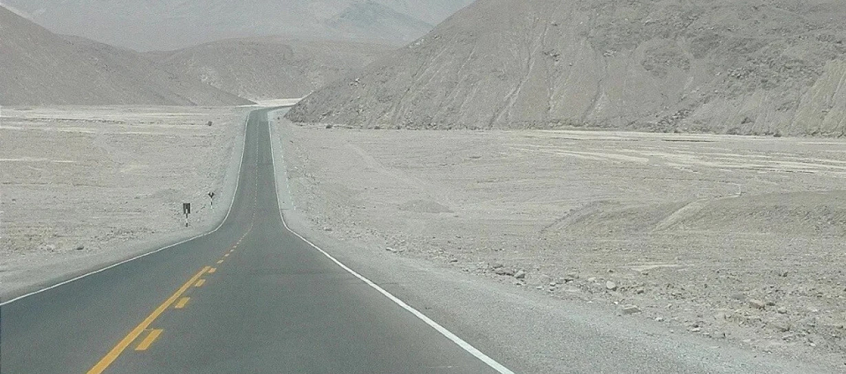 Ο μικρότερος κι ο μεγαλύτερος αυτοκινητόδρομος στον κόσμο