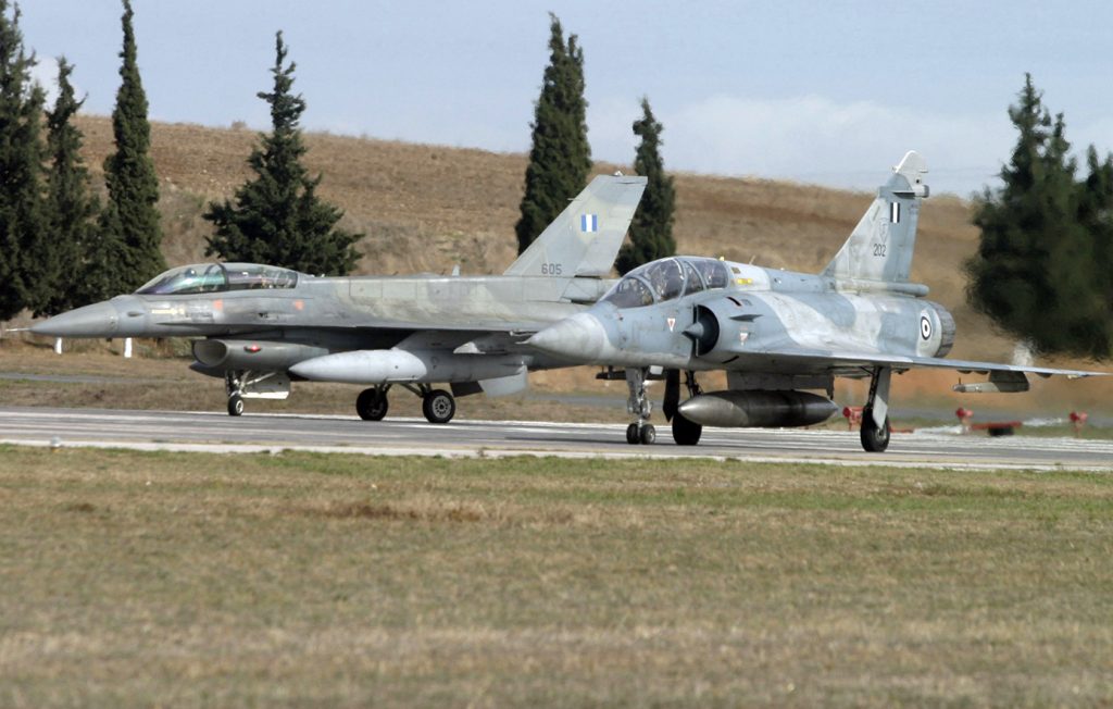 Βίντεο: Η στιγμή της απογείωσης των τεσσάρων Mirage από την 114 Πτέρυγα Μάχης στην Τανάγρα – Εντυπωσιακές εικόνες