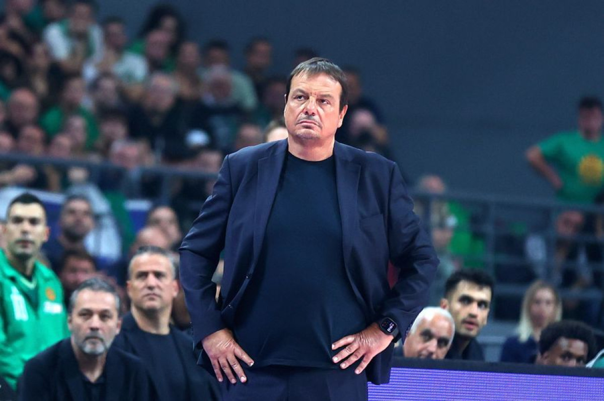 Απαισιόδοξος ο Εργκίν Αταμάν για τον τραυματισμό του Ρίσον Χολμς: «Είναι σοβαρός»