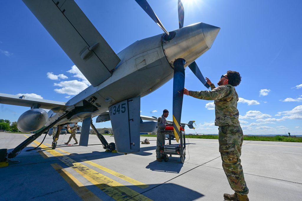 Τρία μέλη της αμερικανικής Αεροπορίας βρέθηκαν νεκρά σε ύποπτη υπόθεση δολοφονίας-αυτοκτονίας