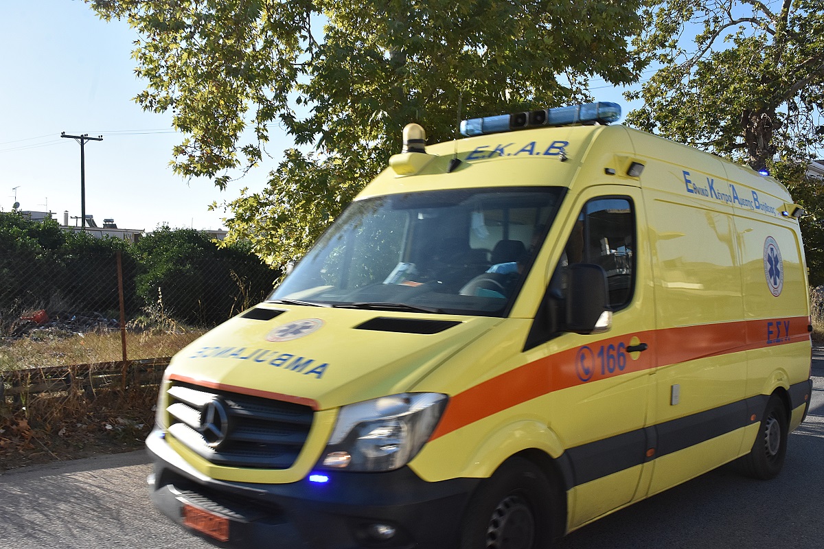 Γλυφάδα – Κόρη 70χρονης: «Πήγα στο νοσοκομείο και ήτανε σε λιπόθυμη κατάσταση – Δεν μπορούσε να μιλήσει» (βίντεο)