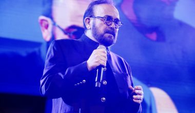 Σ.Γονίδης: «Ήμουν αποφασισμένος να πάω σε μοναστήρι – Ο Χριστός άργησε να μπει στη ζωή μου» (βίντεο)