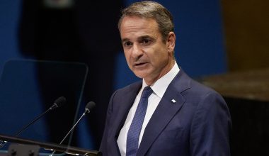 Κ.Μητσοτάκης: «Σε εξέλιξη το πιο φιλόδοξο εξοπλιστικό στην ιστορία των ΕΔ – Αλλαγές στο Μνημείο Αγνώστου Στρατιώτη»