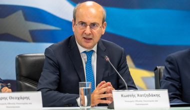 K.Χατζηδάκης: «Δίνουμε τη μάχη με το βαθύ κράτος με έργα – Όχι στα λόγια»