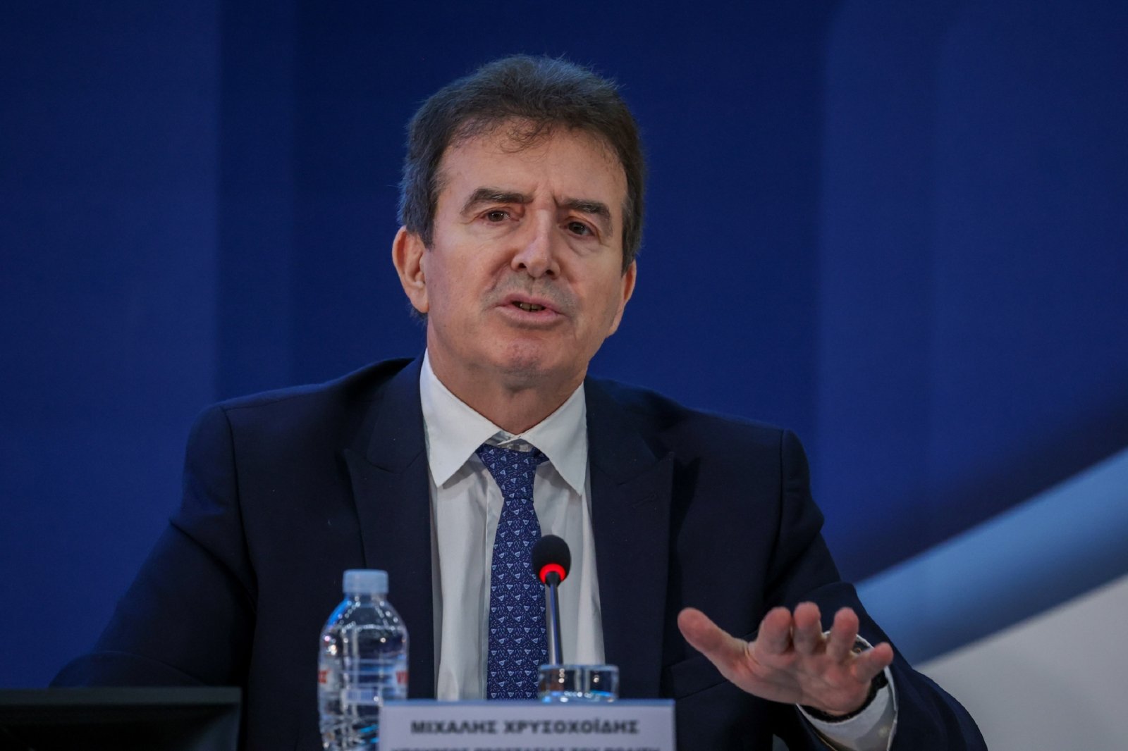 Αυστηροί αλλά ευγενικοί: Το μήνυμα Χρυσοχοΐδη στους νέους τροχονόμους