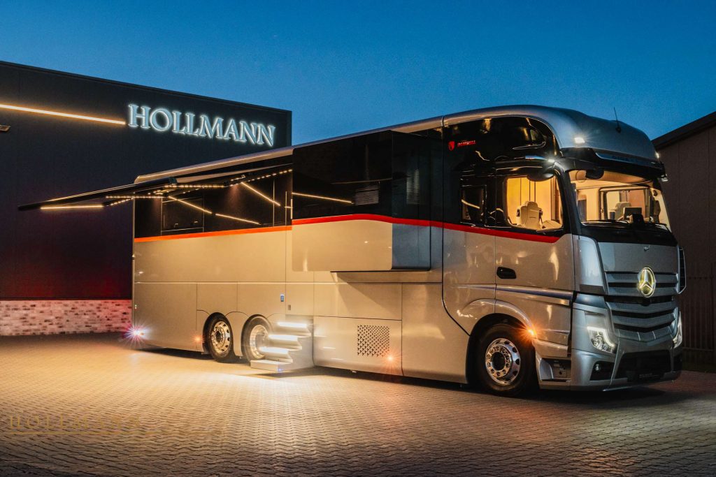 Mercedes Dembell Giga Space: Το camper των 2,2 εκατ. ευρώ με 530 ίππους (φωτό)