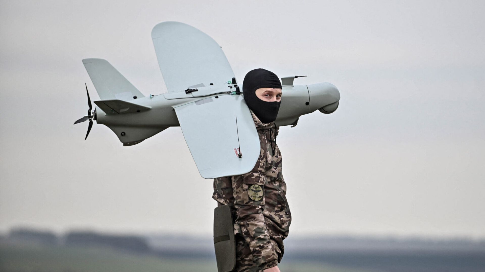 Η Ουκρανία προσπαθεί να εντάξει την ΑΙ στα drones γιατί δεν έχει αρκετούς χειριστές