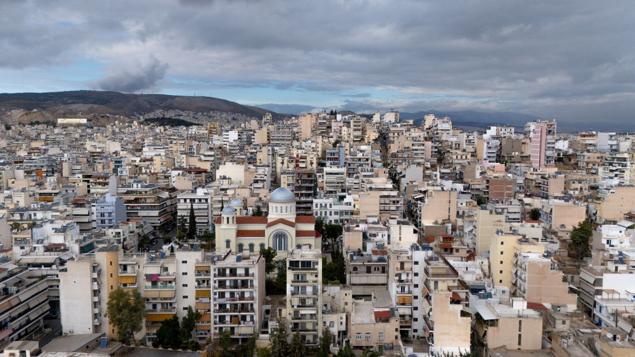 «Έρχεται» νέο πρόγραμμα ανακαίνισης και ενεργειακής αναβάθμισης για ακίνητα άνω των 30 ετών – Τι πρέπει να ξέρετε