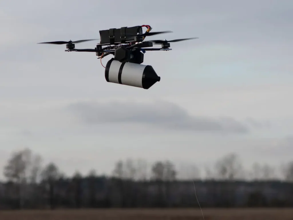 Βίντεο: Drone στήνει ενέδρα σε ουκρανική περίπολο