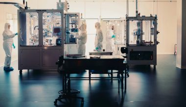 Renault: Δοκιμάζει νέα τεχνολογία μπαταριών για μείωση κόστους των ηλεκτρικών της