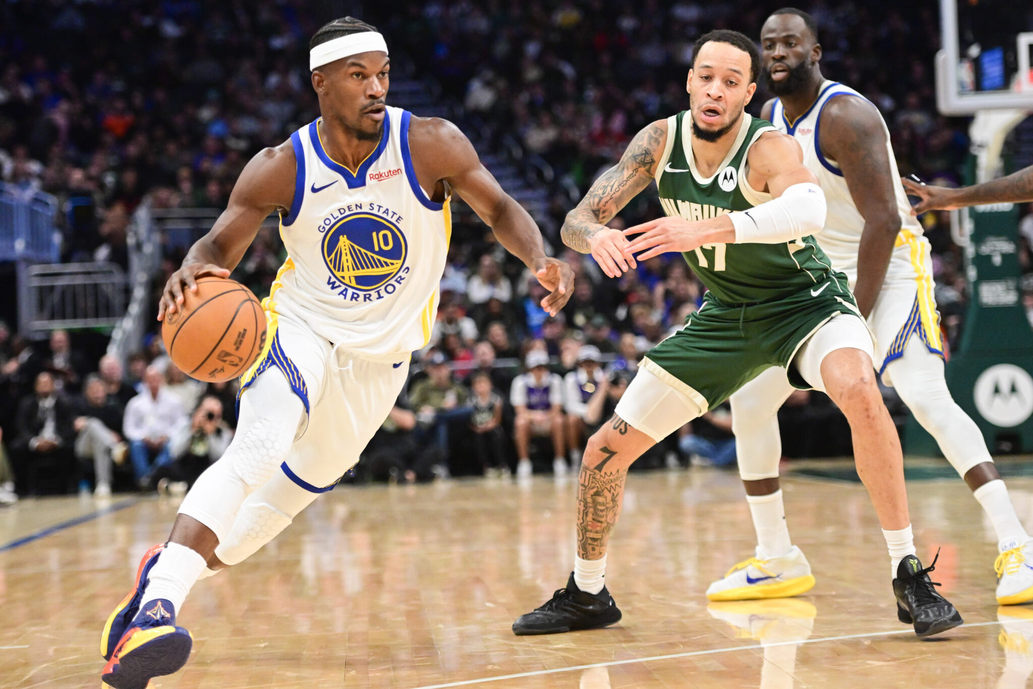 Μπακς – Γουόριορς 120-110: Εντυπωσιακή νίκη των «Ελαφιών» και χωρίς τον Γ. Αντετοκούνμπο (βίντεο)