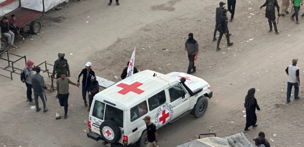 Γάζα: O Ερυθρός Σταυρός μετέφερε ακόμα τρεις σορούς στο Ισραήλ